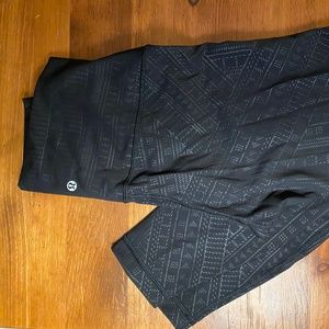 lululemon Luxtreme High Rise tights, Black, Size 8